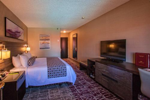 Crowne Plaza Silicon Valley North - Union City, an IHG Hotel - Hotel Overview