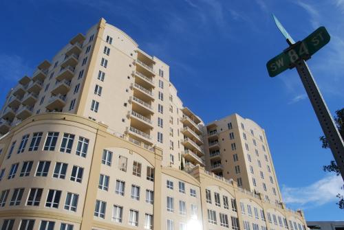 Dadeland Towers by Miami Vacations - Property Highlights