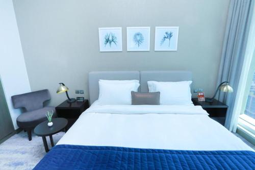Damac Maison Prive Deluxe Studio With Burj-Khalifa View - Hotel Overview and Location