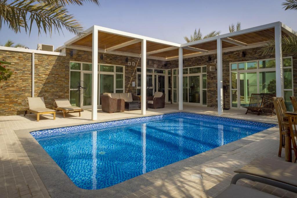 Dar 66 Pool Chalets With Jacuzzi Review
