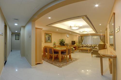 Deira Suites Deluxe Hotel Suites Review