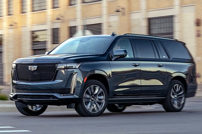 Departure Transfer: New York to Newark Airport EWR by Luxury SUV - Pickup Process and Experience