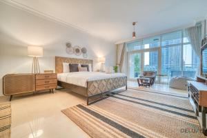 Distinguished 4BR Villa With 2 Assistant'S Room at Marinascape Dubai Marina by Deluxe Holiday Homes - Property Overview
