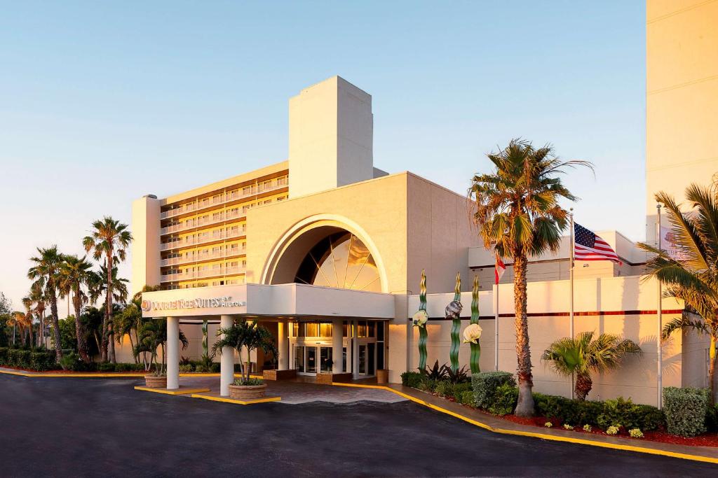 DoubleTree Suites by Hilton Melbourne Beach Oceanfront Review