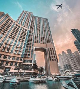 Emaar Residences Dubai Marina by Qstay - Formerly Address Dubai Marina - Property Overview and Location