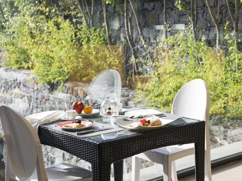 Esperia Palace Hotel & Resort Spa - Hotel Overview and Location