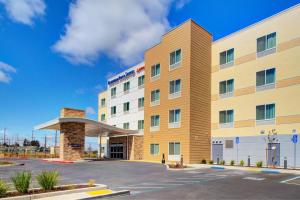 Fairfield Inn & Suites by Marriott Hollister - Facilities and Amenities