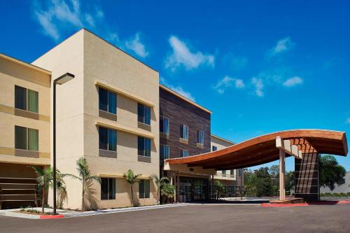 Fairfield Inn & Suites by Marriott San Diego Carlsbad - Hotel Overview