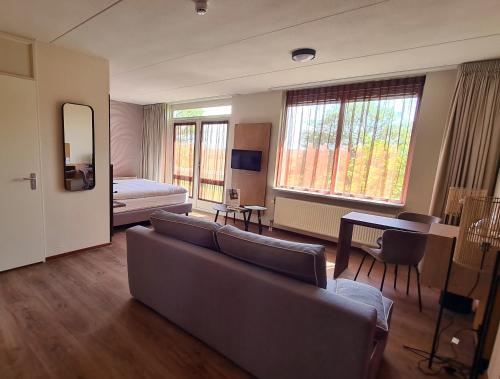 Fletcher Duinhotel Hotel Burgh Haamstede - Exploring the Hotels Amenities