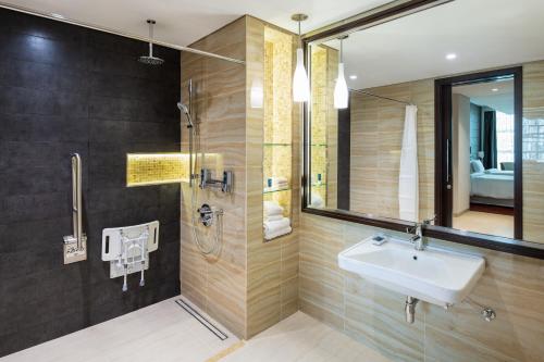 Four Points by Sheraton Sharjah - Hotel Overview