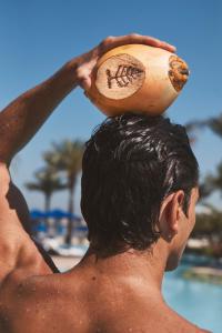 Four Seasons Resort Dubai at Jumeirah Beach - Location and Highlights