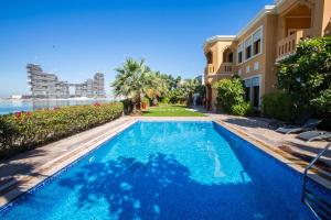 Frond F, Beachfront Villa, Palm Jumeirah - Mint Stay - Property Overview