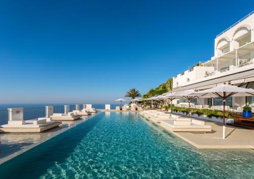 Furore Grand Hotel - Hotel Overview and Location
