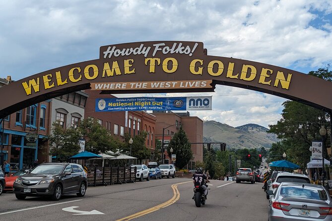 Golden, Colorado Scavenger Hunt Walking Tour & Game