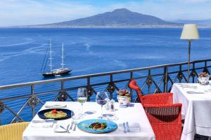 Grand Hotel Ambasciatori - Hotel Overview and Location