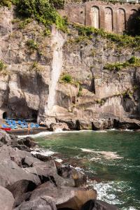 Grand Hotel Cocumella - Hotel Overview and Location