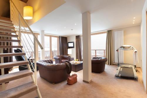 Grand Hotel Paradiso - Hotel Overview and Location
