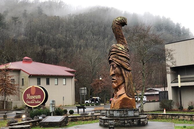 Great Smoky Mountains NP Driving Tour Smartphone Autoplay App/Gps - Starting Point: Cherokee Welcome Center
