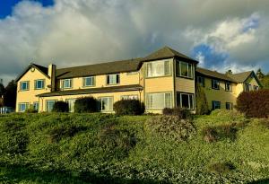 Gualala Country Inn - Accommodation Details
