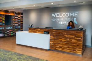 Hampton Inn & Suites Imperial Beach San Diego, Ca - Hotel Overview and Location