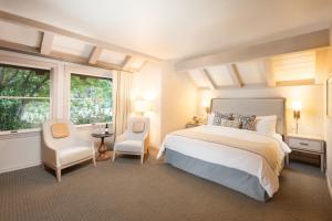 Harvest Inn - Hotel Location and Overview