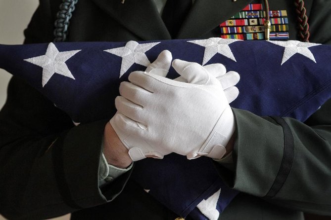 HEROES OF FREEDOM Shared Tour (4 Hours Military Tribute)