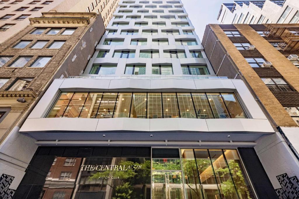Hilton Club The Central at 5th New York - Hotel Overview and Location