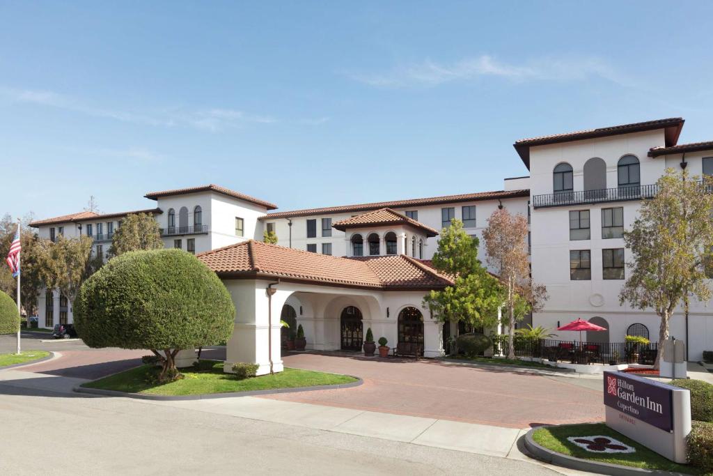 Hilton Garden Inn Cupertino - Hotel Overview