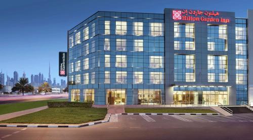 Hilton Garden Inn Dubai Al Mina - Jumeirah - Hotel Location and Highlights
