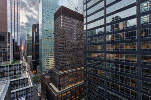 Hilton Garden Inn New York Manhattan Midtown East - Hotel Overview and Location