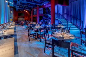 Hilton New York Fashion District - Hotel Overview