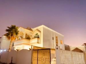 Holiday Home Rent Villa - Accommodation and Amenities