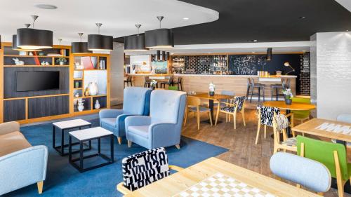 Holiday Inn Amsterdam - Arena Towers, an IHG Hotel - Hotel Overview