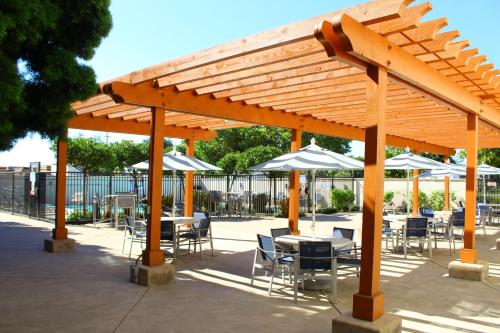 Holiday Inn Express Hotel & Suites Napa Valley-American Canyon, an IHG Hotel - Hotel Overview