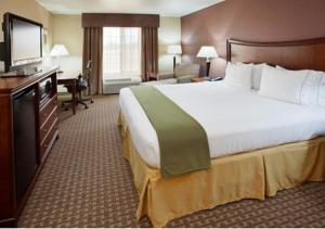 Holiday Inn Express Hotel & Suites Willows, an IHG Hotel - Facilities and Amenities