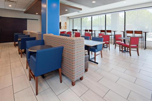Holiday Inn Express Los Angeles LAX Airport, an IHG Hotel - Convenient Airport Accessibility