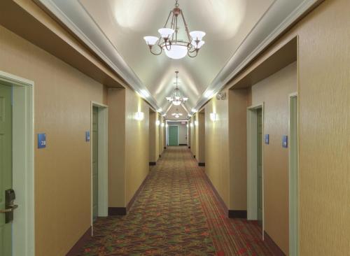 Holiday Inn Express Oakdale, an IHG Hotel - Hotel Overview