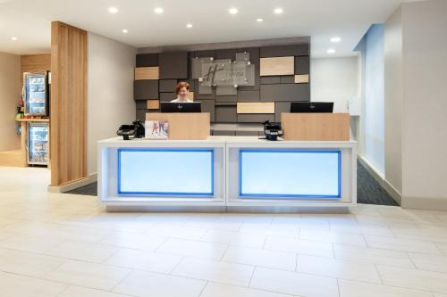 Holiday Inn Express & Suites - Murrieta, an IHG Hotel - Hotel Overview