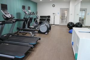 Holiday Inn Express & Suites - Tulare, an IHG Hotel - Hotel Overview