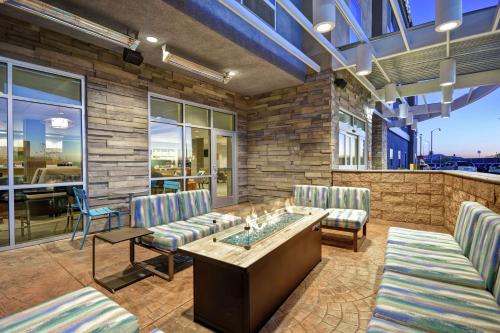 Home2 Suites by Hilton Victorville - Hotel Overview and Rating