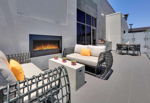 Homewood Suites By Hilton Irvine Spectrum Lake Forest - Overview and Location