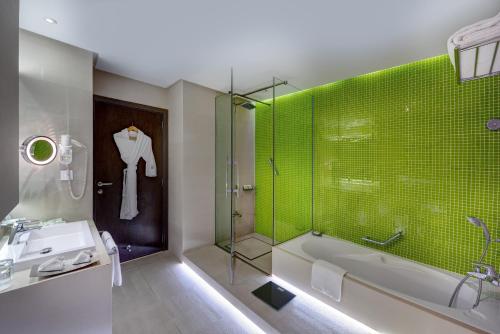 Hotel 72 Sharjah Waterfront - Location and Surroundings