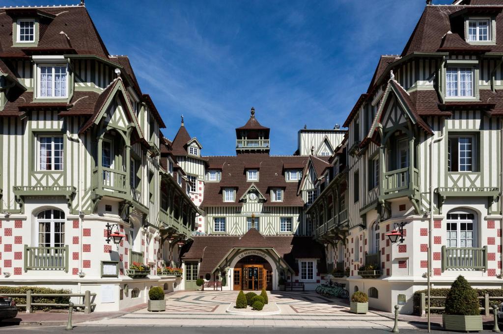 Hotel Barrière Le Normandy Review