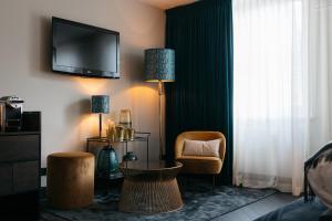 Hotel Britannique - Location and Accessibility