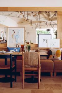 Hotel Crillon Le Brave - Location and Surroundings