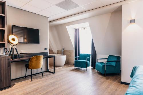 Hotel Hoogeveen - Location and Surroundings