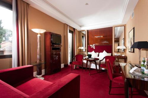 Hotel Lord Byron - Small Luxury Hotels of the World - Hotel Overview