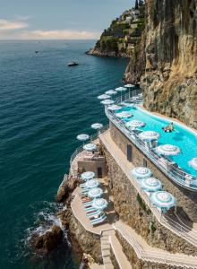 Hotel Miramalfi - Hotel Overview and Location