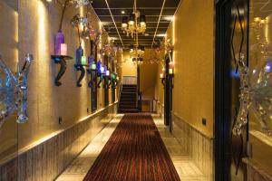 Hotel Sebastians - Location and Surrounding Area
