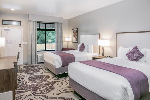 Hotel Siri Downtown - Paso Robles - Convenient Location and Accessibility